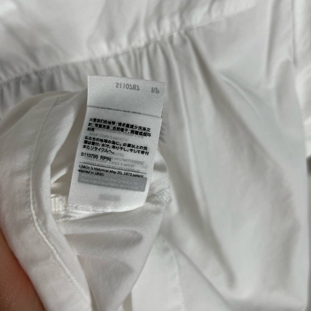 Levi’s Women's Simone Top Elegant White Blouse with Lace Trim and V-Neck NWT - Picture 15 of 15